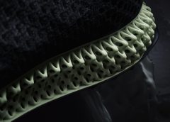 adidas Schuhherstellung mit Lichtsynthese