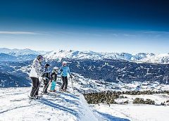 Skifahren am Hochzeiger